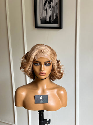 13a Bouncy Curls Glueless 5x5 10” Blonde