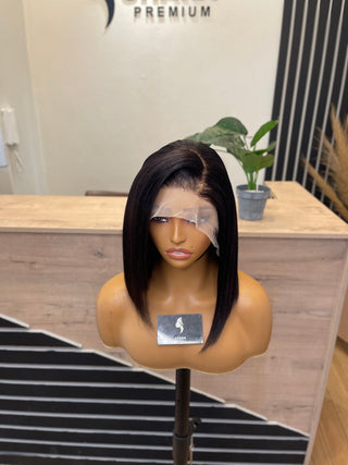 Clearance faulty wigs : 12a Sleek Bob 12” Full frontal