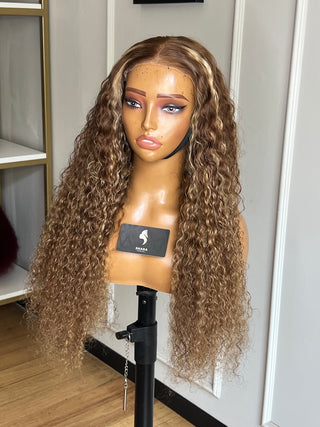 13a Water Curl U-Part 26” Highlighted Wig