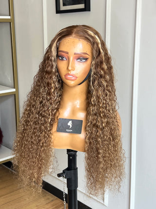 13a Water Curl U-Part 26” Highlighted Wig